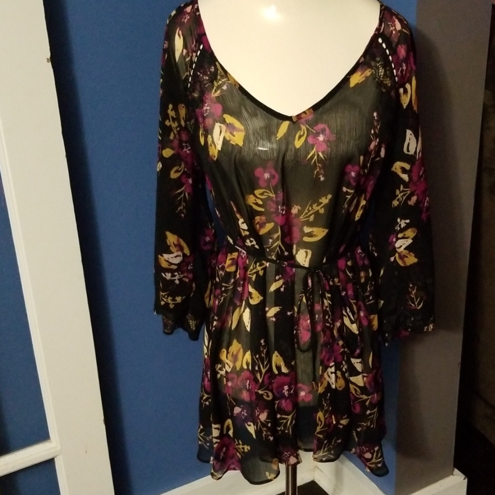 Jessica Simpson Maternity Top